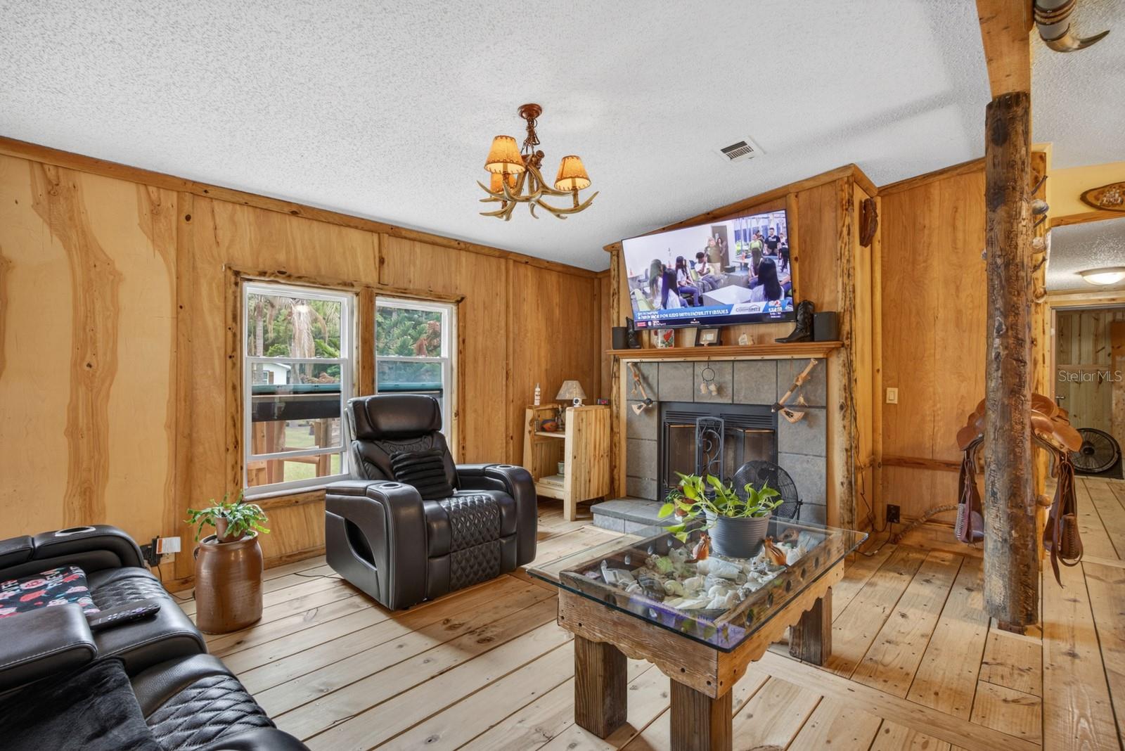 EAST PINE ACRES - Residential