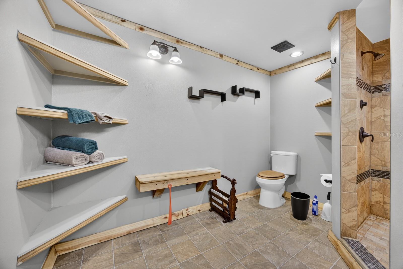 EAST PINE ACRES - Residential