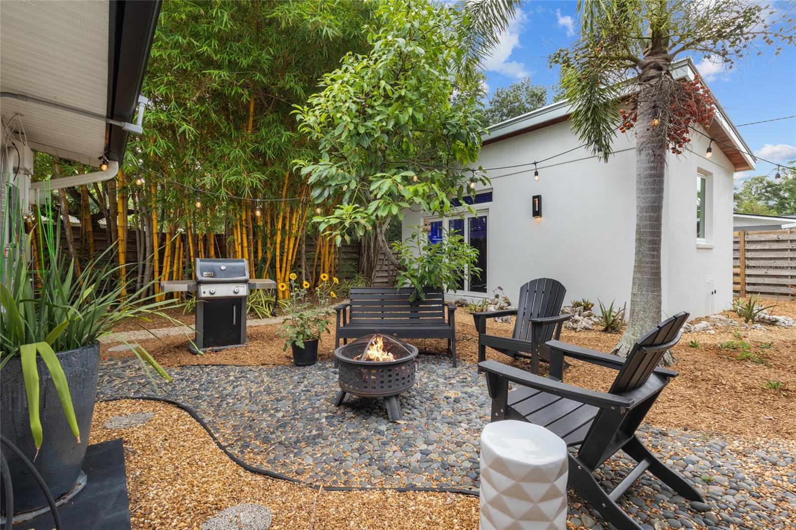 SOUTH GATE MANOR - Residential