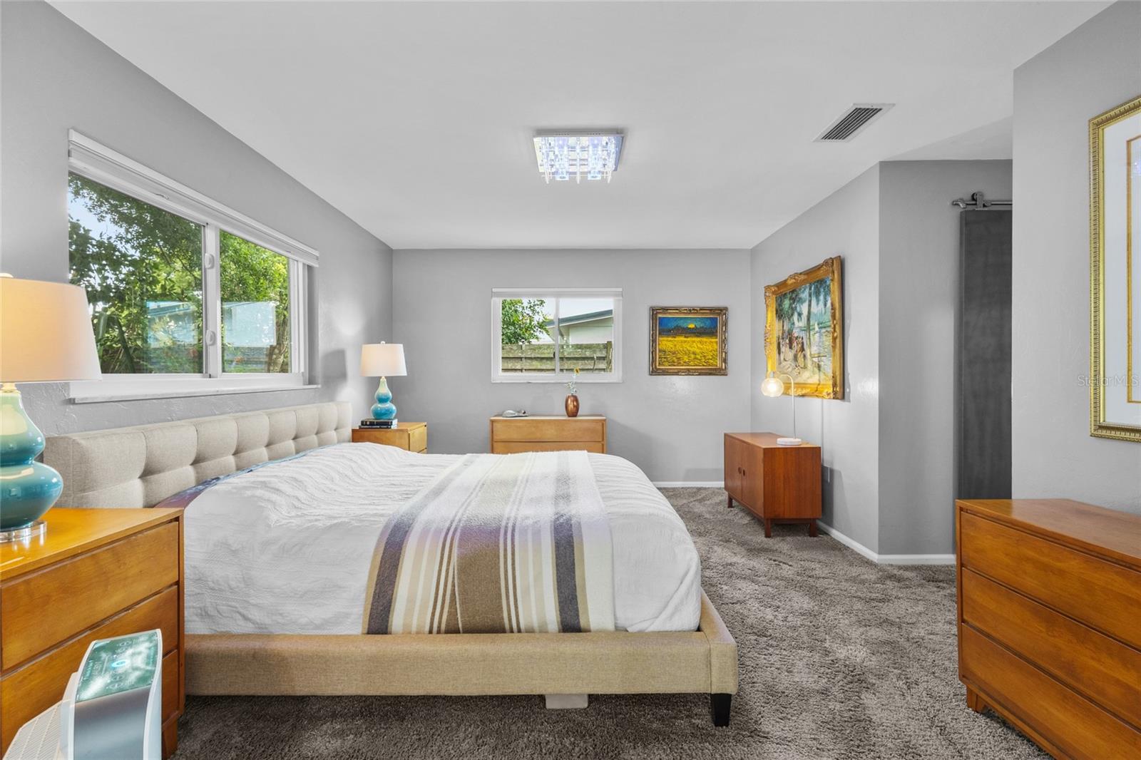 SOUTH GATE MANOR - Residential