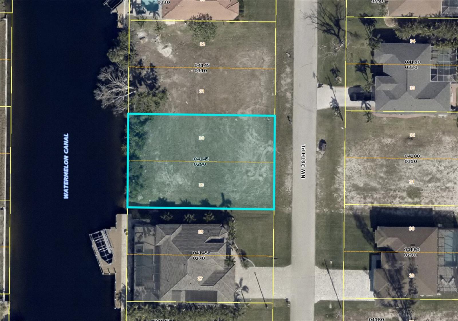 CAPE CORAL - Land