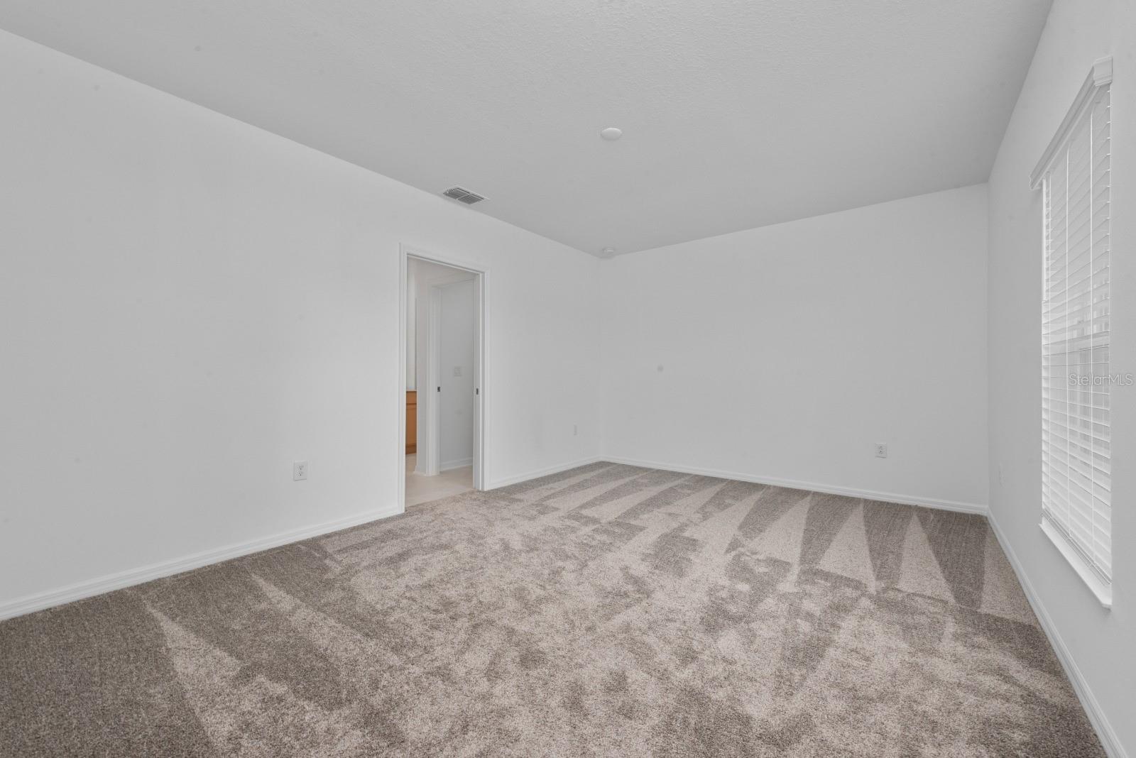LEOMAS LNDG PH 1 - Residential Lease