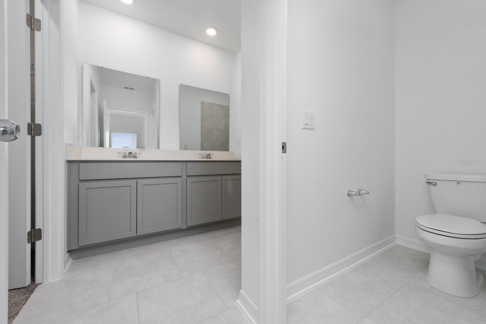 LEOMAS LNDG PH 1 - Residential Lease