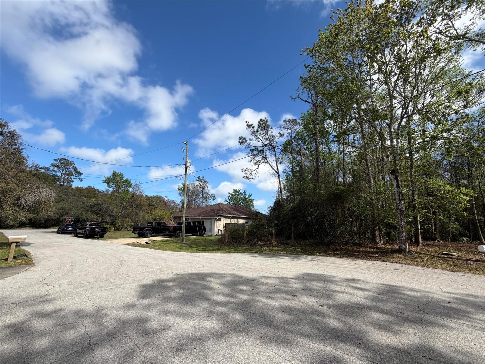 Beautifully wooded quiet cul de sac lot with preserve like setting in back! Easy access to I-95 and in the heart of Palm Coast/Flagler Beach. No HOA or timeframe to build. Zoned Single Family VACANT. This is NOT an undesirable "drop lot". Recent clean soil test on file.  

Priced right!