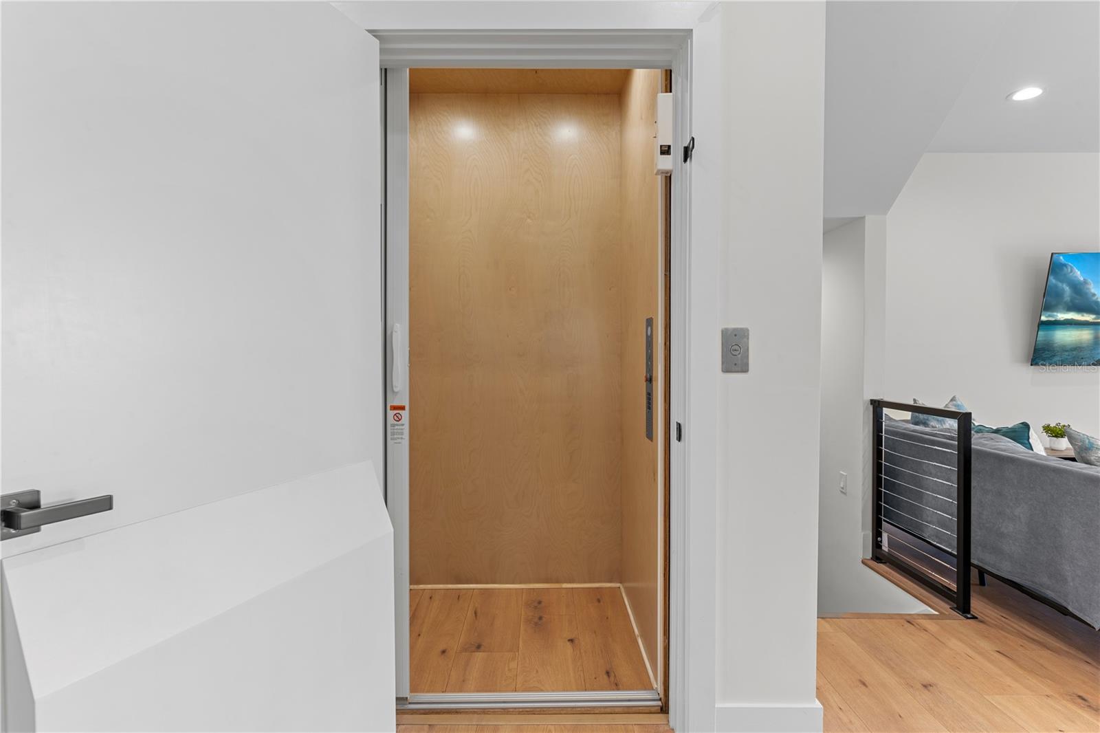 2200 BAY BLVD IRB CONDO - Residential