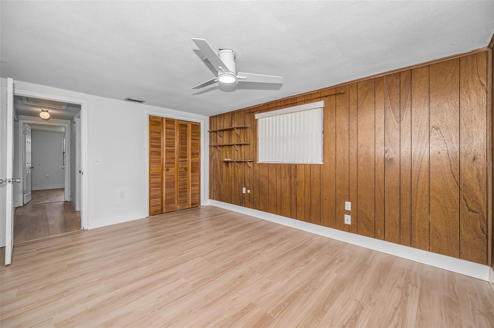 HOLIDAY GARDENS ESTATES - Residential