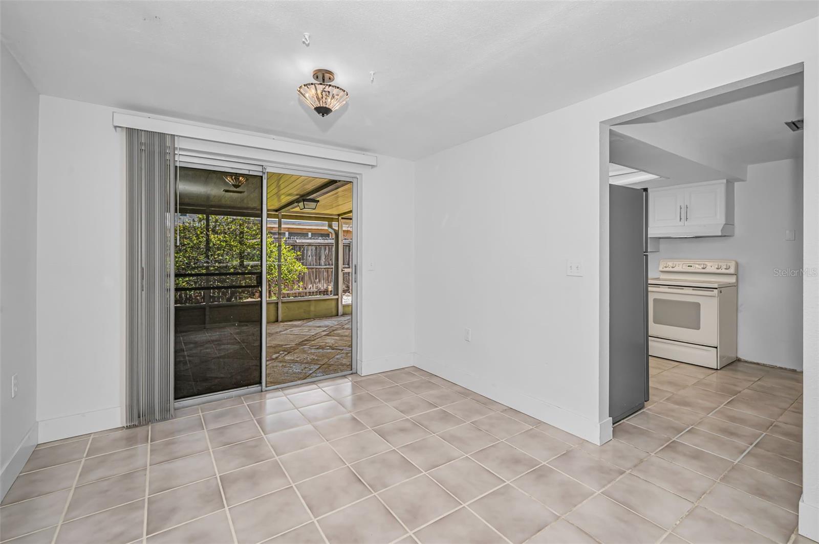HOLIDAY GARDENS ESTATES - Residential