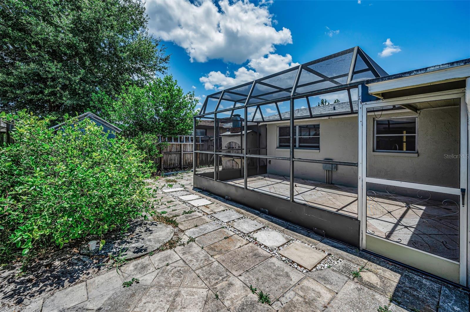 HOLIDAY GARDENS ESTATES - Residential