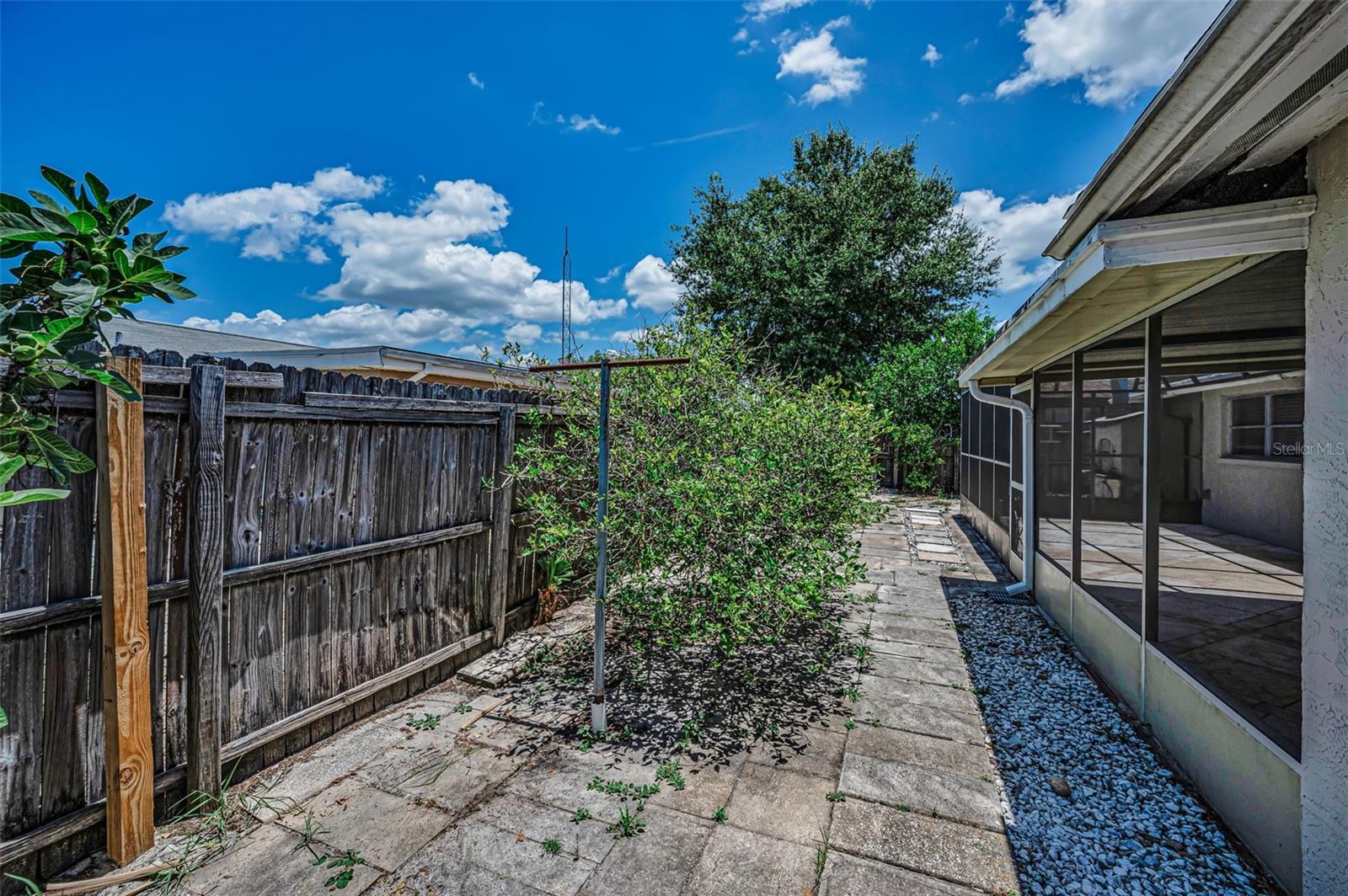 HOLIDAY GARDENS ESTATES - Residential