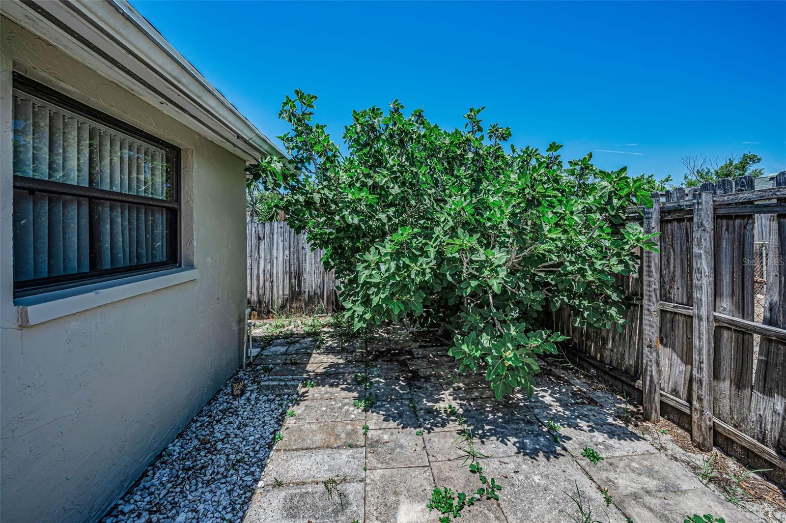 HOLIDAY GARDENS ESTATES - Residential
