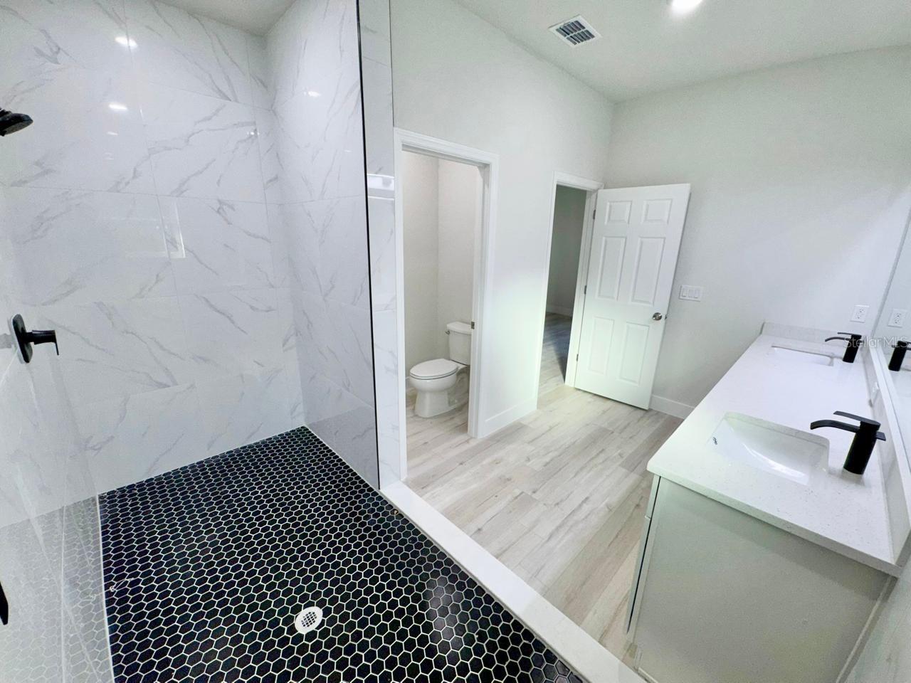 CITRUS SPGS UNIT 07 - Residential