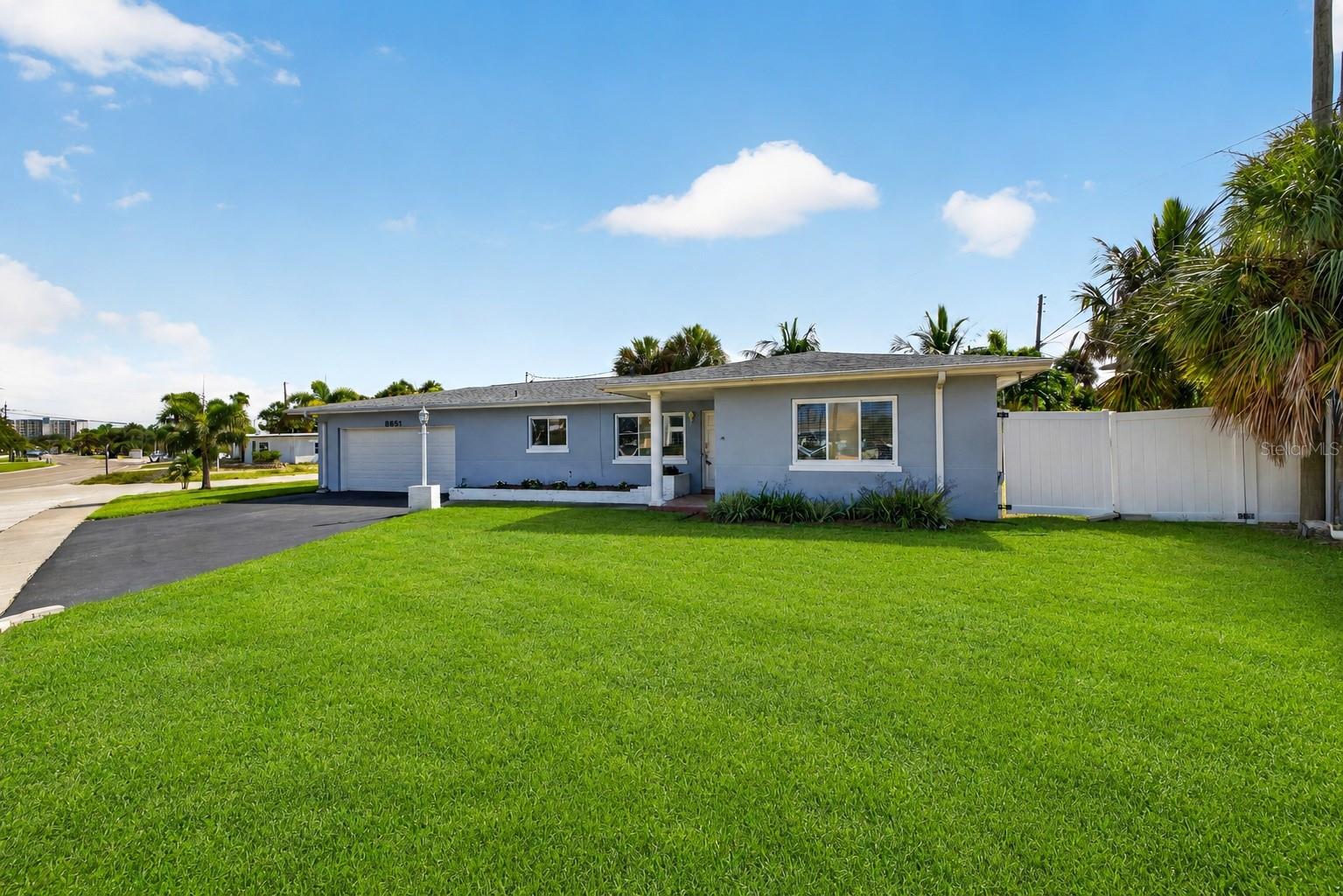 ST PETERSBURG BEACH NORTH UNIT 7 - Residential