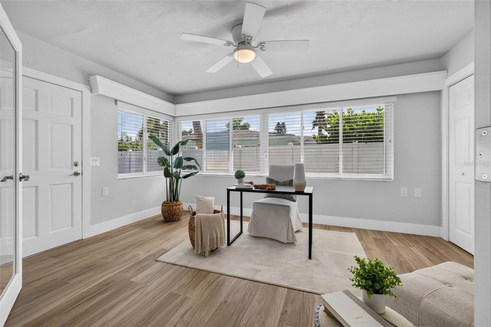 ST PETERSBURG BEACH NORTH UNIT 7 - Residential