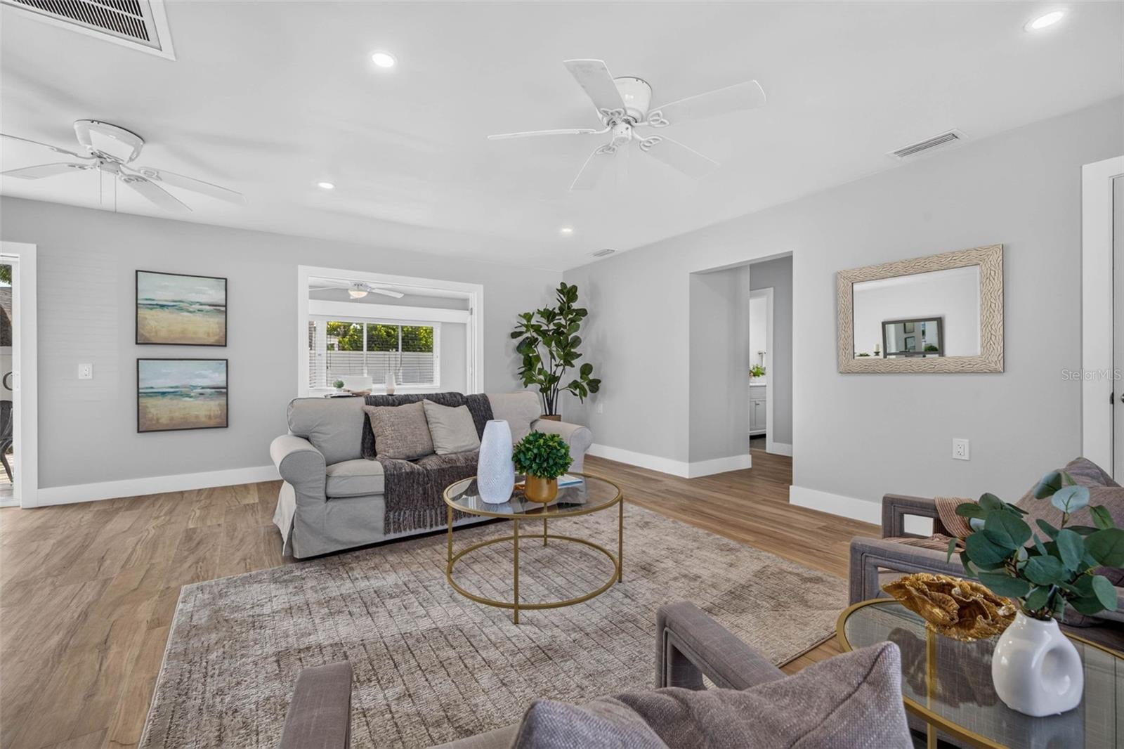 ST PETERSBURG BEACH NORTH UNIT 7 - Residential