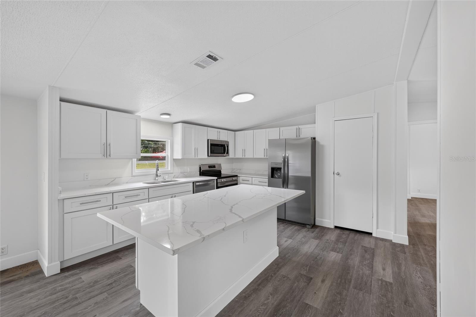 SKYLINE HILLS - Residential