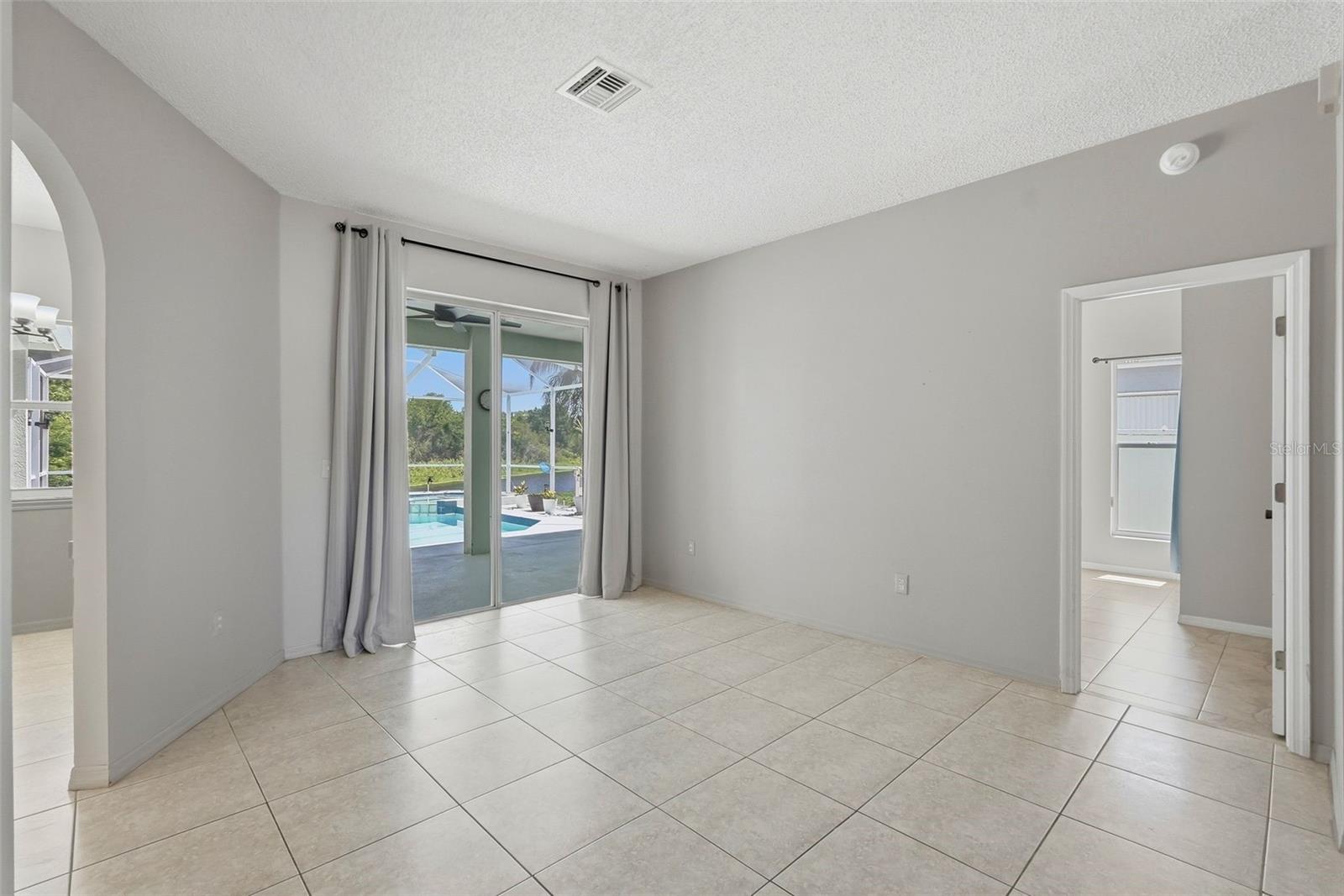 CLUBHOUSE ESTATES AT SUMMERFIELD - Residential