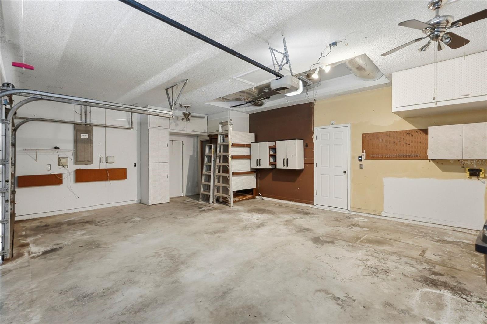 CLUBHOUSE ESTATES AT SUMMERFIELD - Residential