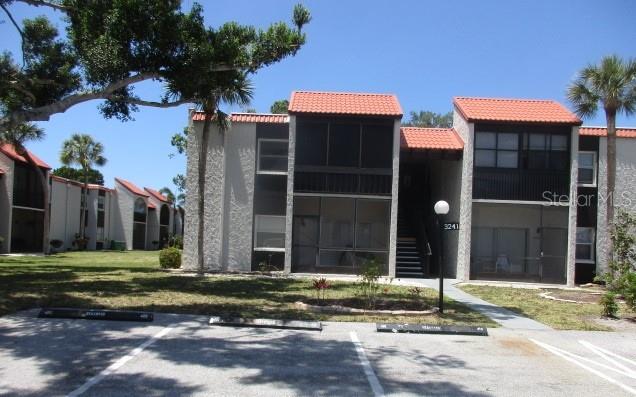 Auction Property. 1 BEDROOM 1 BATH FIRST FLOOR UNIT.  COMMUNITY BOASTS TWO HEATED POOLS TENNIS AND MORE.  COMMON LAUNDRY FIRST FLOOR CENTER HALLWAY.  NEW BUYERS CANNOT RENT PROPERTY FOR FIRST TWO YEARS OF OWNERSHIP.  WALKABLE AREA TO GROCERIES, DINING AND SHOPPING.  THIS PROPERTY HAS BEEN PLACED IN AN UPCOMING ONLINE EVENT.  ALL PROPERTIES SUBJECT TO A BUYER PREMIUM.