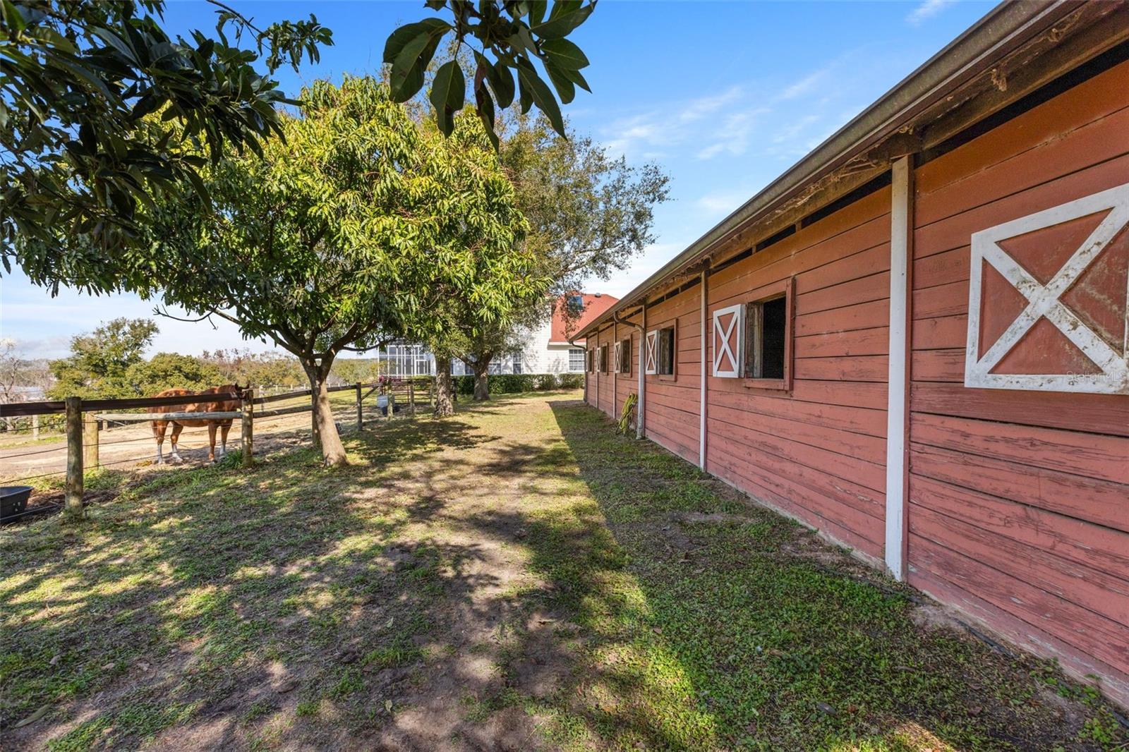 LAKE AVALON GRVS 2ND REP - Residential