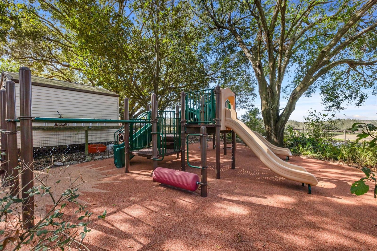 LAKE AVALON GRVS 2ND REP - Residential