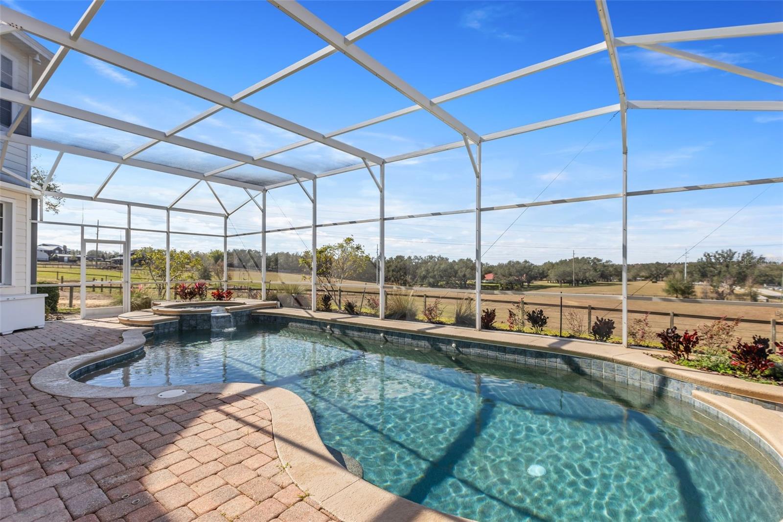 LAKE AVALON GRVS 2ND REP - Residential