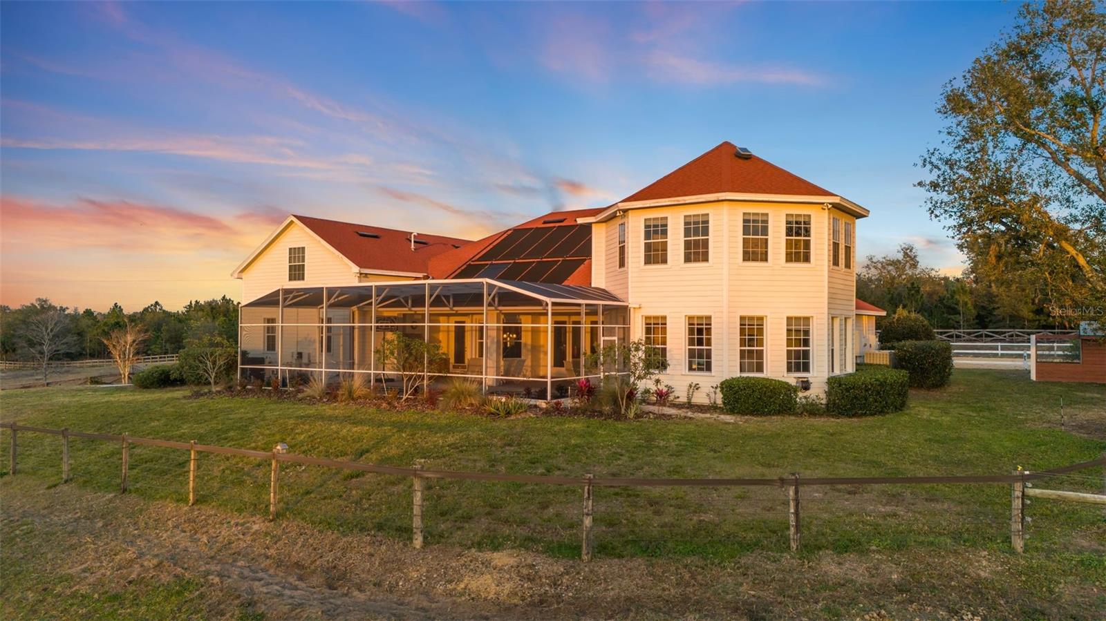 LAKE AVALON GRVS 2ND REP - Residential