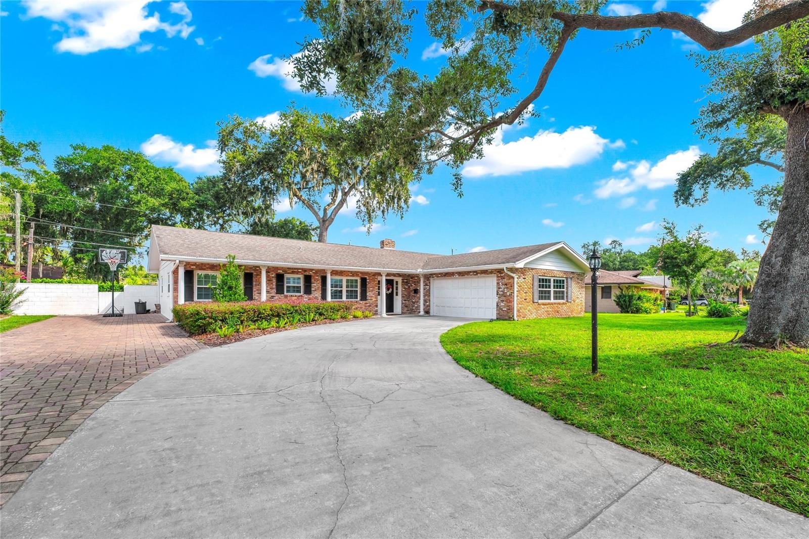 LAKE CONWAY ESTATES - Residential