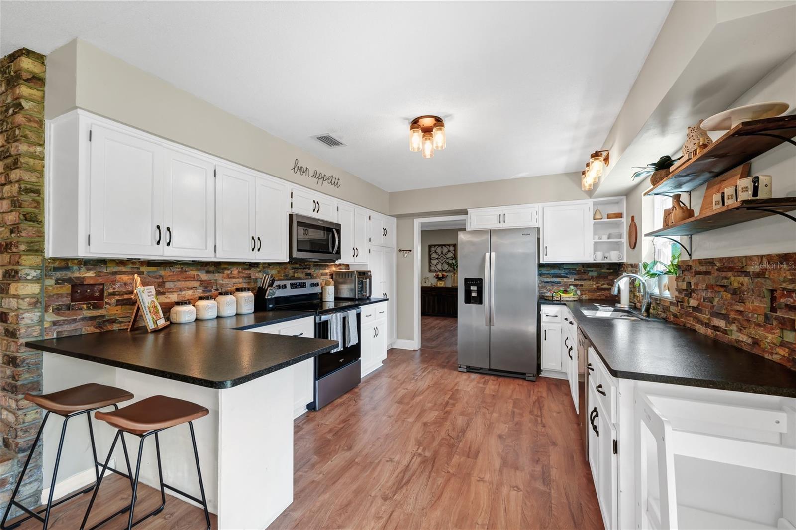 LAKE CONWAY ESTATES - Residential
