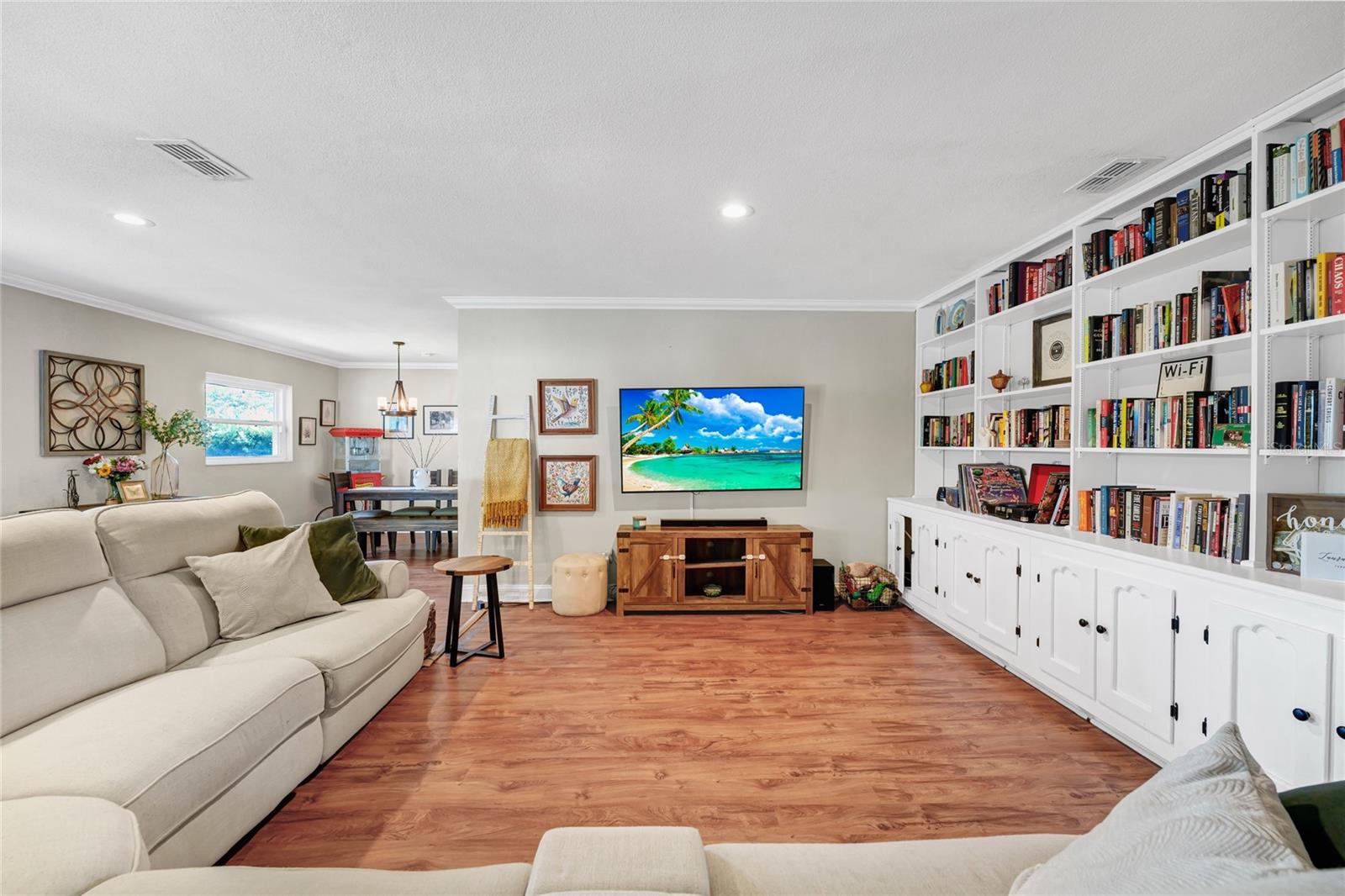 LAKE CONWAY ESTATES - Residential