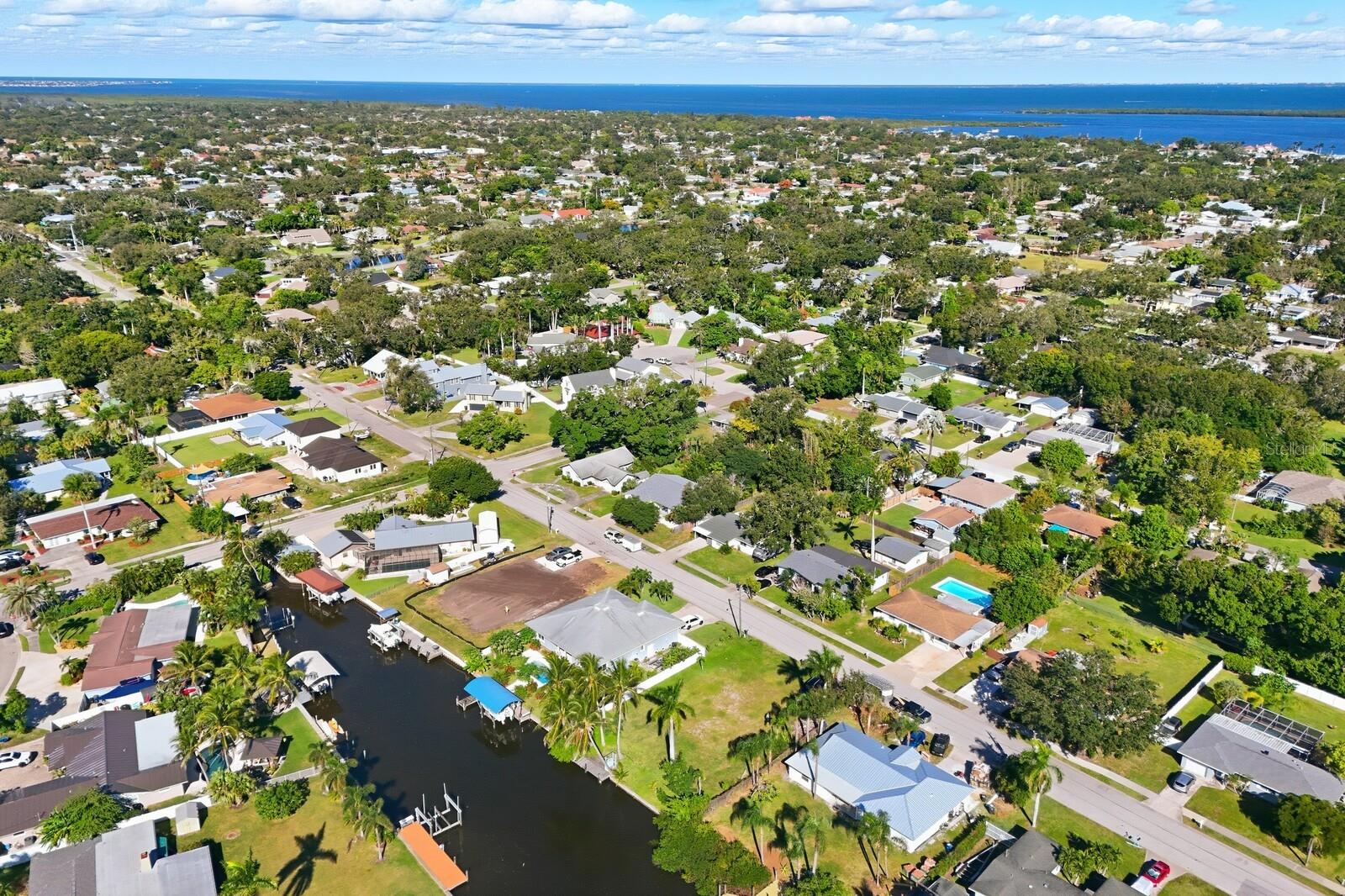 BONAIRE BAYOU - Land