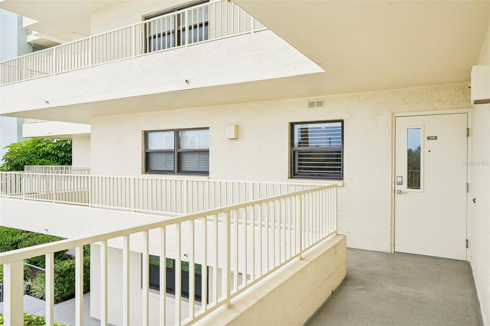GULF & BAY CLUB PH 4 - Residential