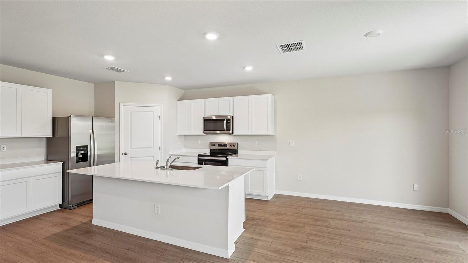 STAR FARMS AT LAKEWOOD RANCH - Residential