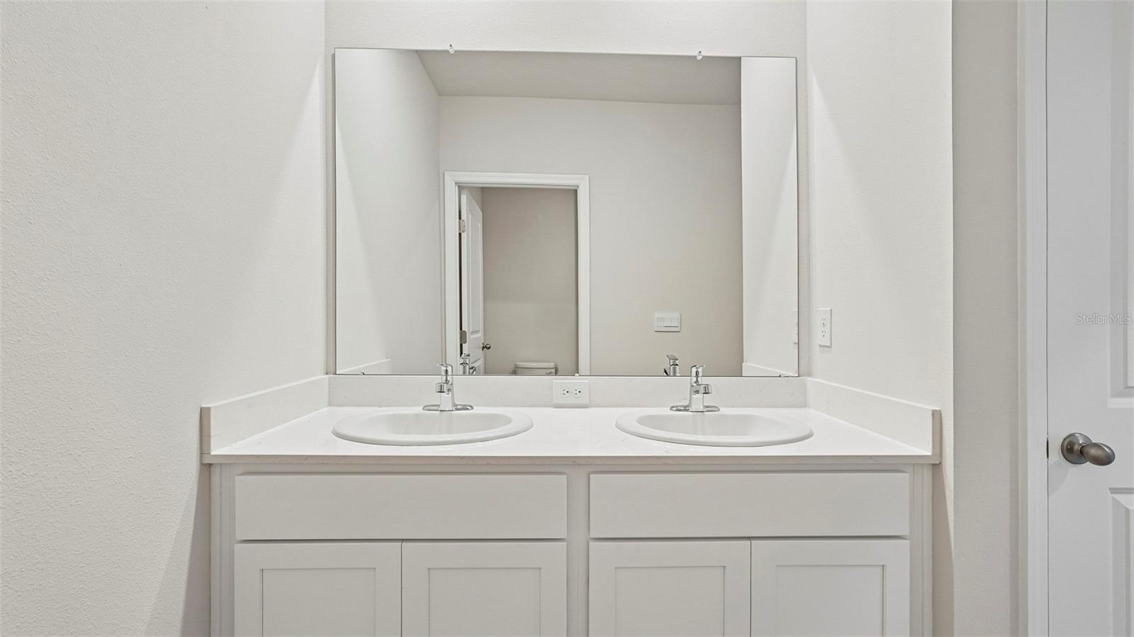 STAR FARMS AT LAKEWOOD RANCH - Residential