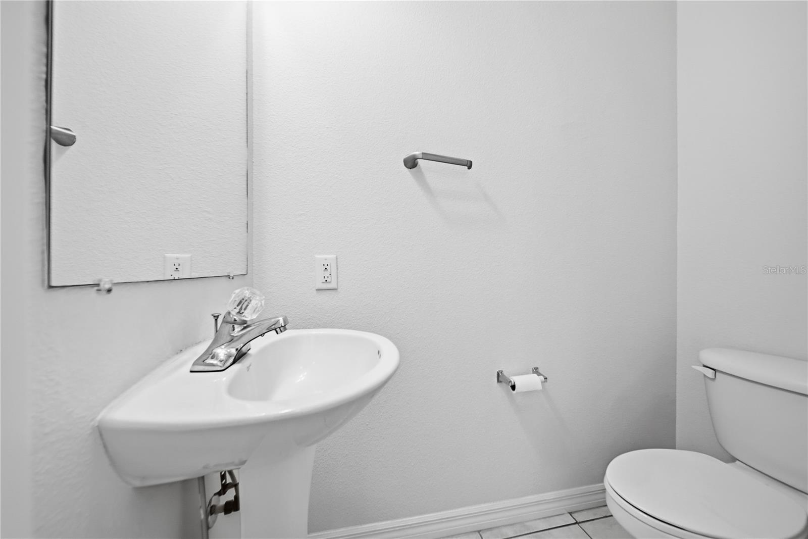 CAROLINA LANDINGS AT UNIVERSITY PLACE C - Residential Lease