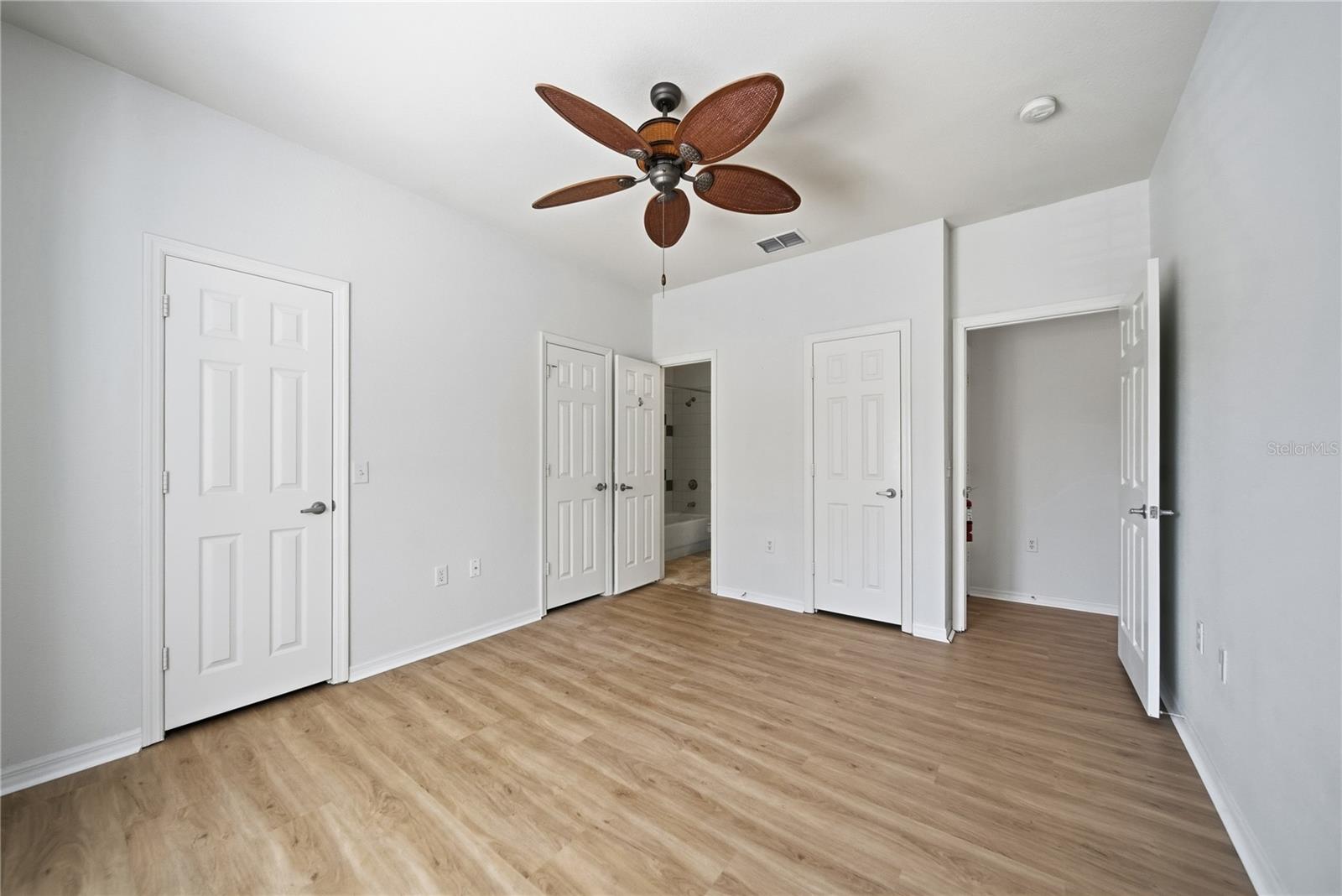CAROLINA LANDINGS AT UNIVERSITY PLACE C - Residential Lease