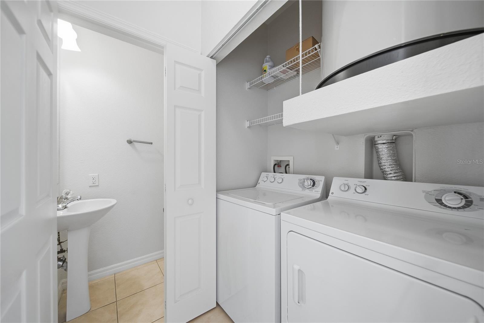 CAROLINA LANDINGS AT UNIVERSITY PLACE C - Residential Lease