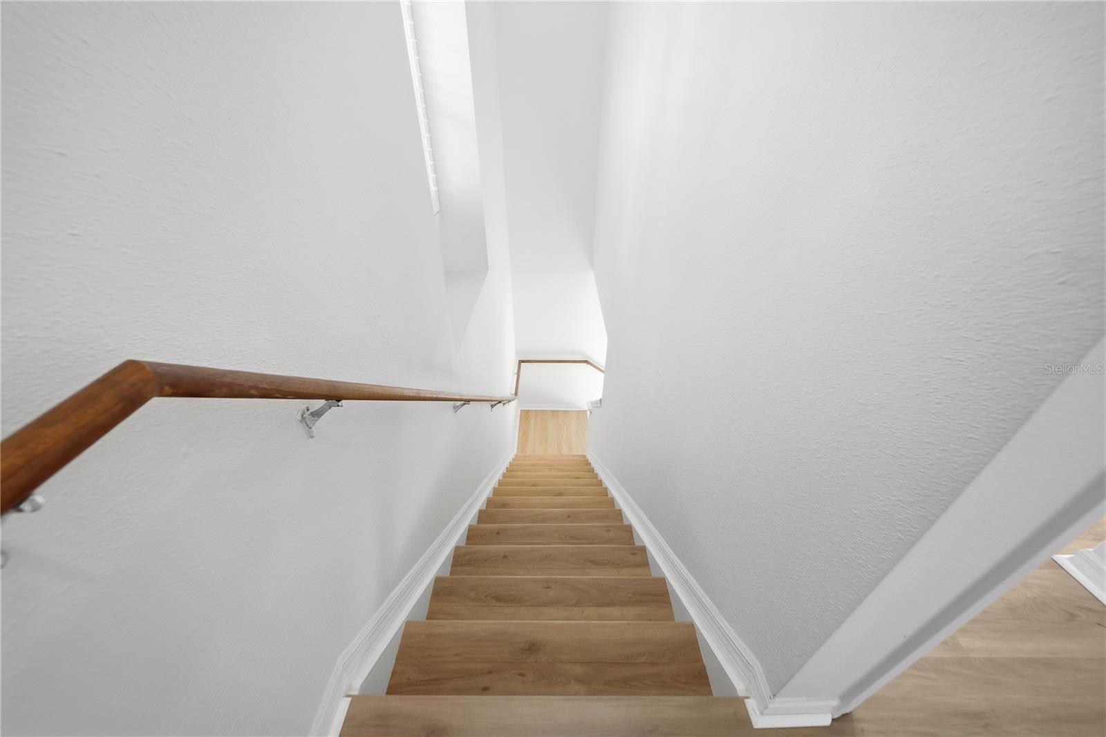 CAROLINA LANDINGS AT UNIVERSITY PLACE C - Residential Lease