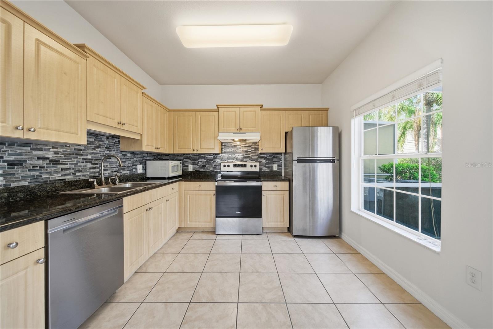 CAROLINA LANDINGS AT UNIVERSITY PLACE C - Residential Lease