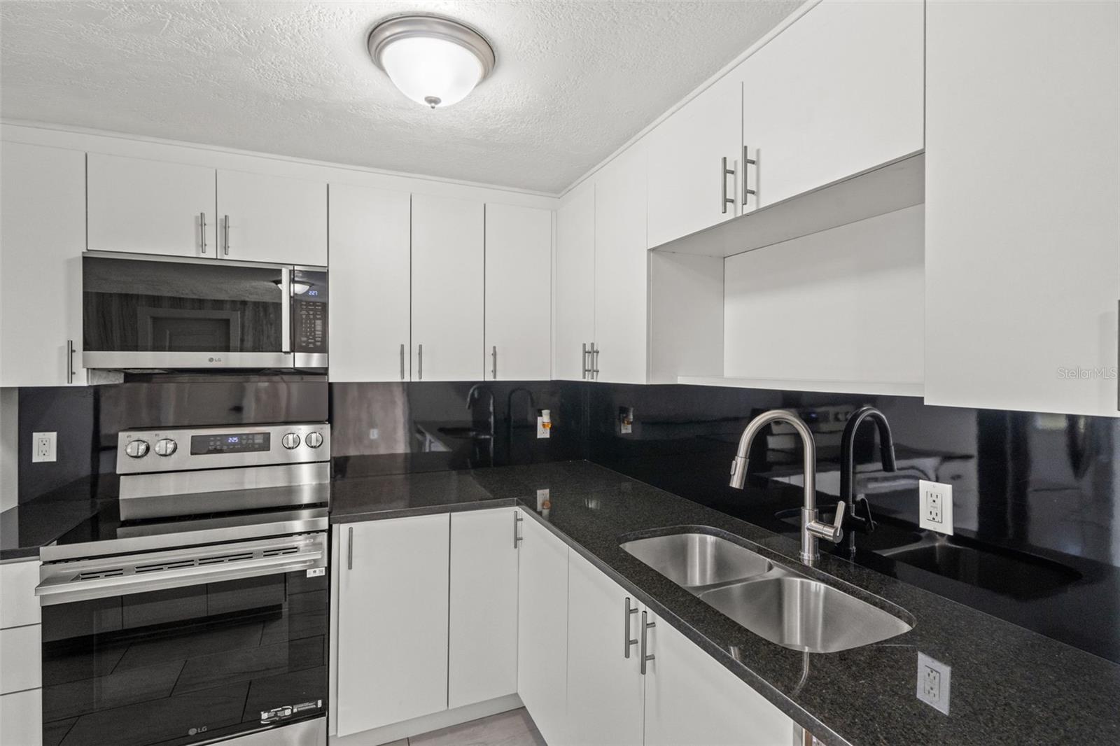 HOLIDAY LAKE ESTATES - Residential