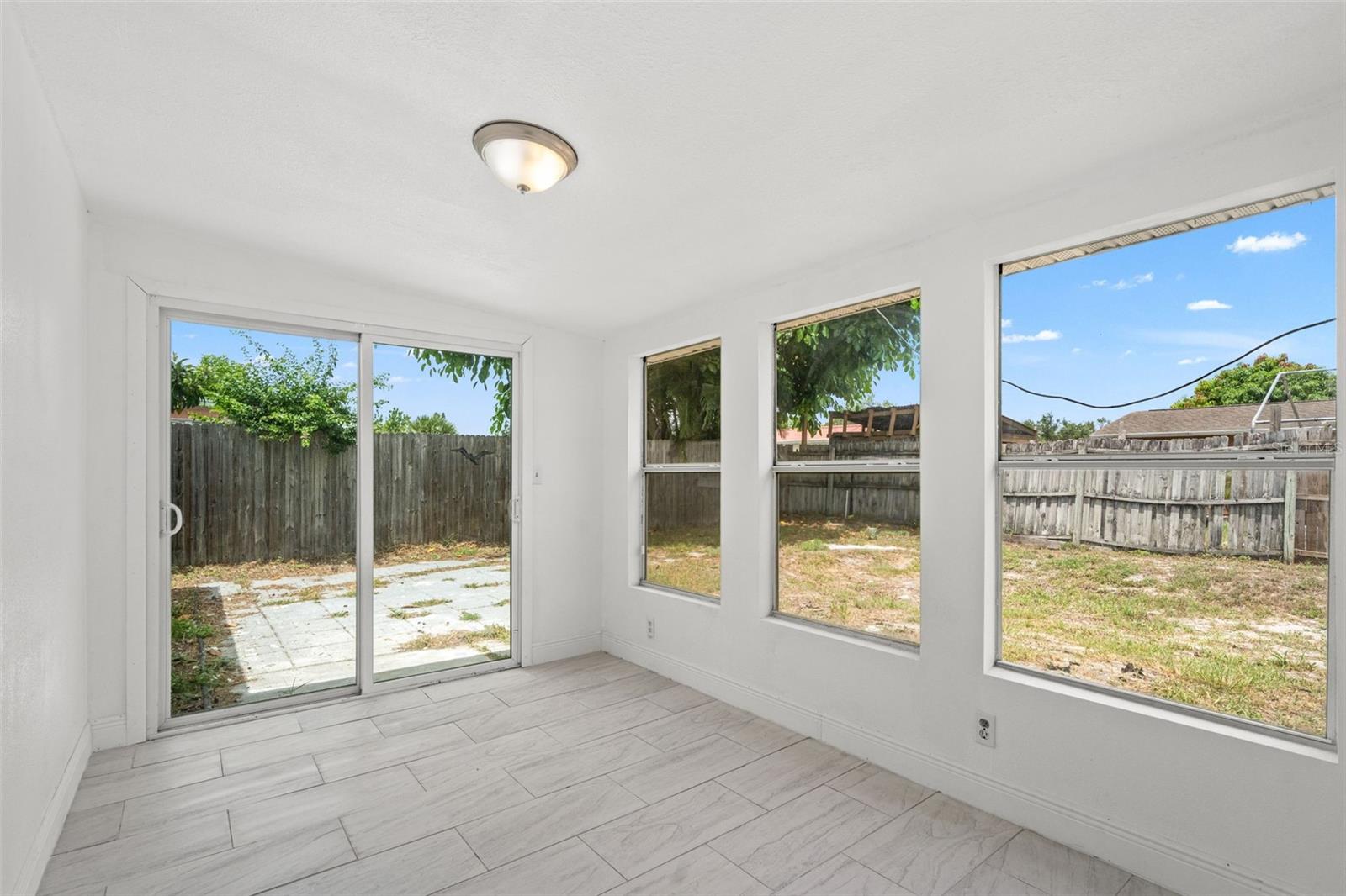 HOLIDAY LAKE ESTATES - Residential