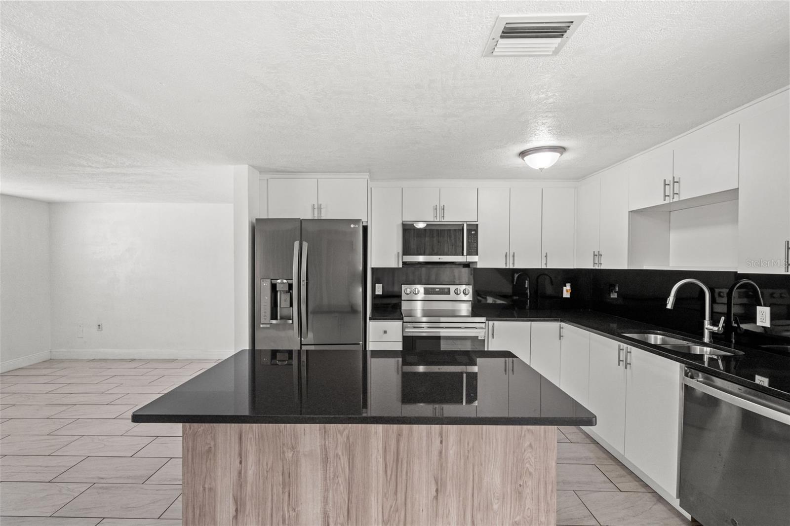 HOLIDAY LAKE ESTATES - Residential