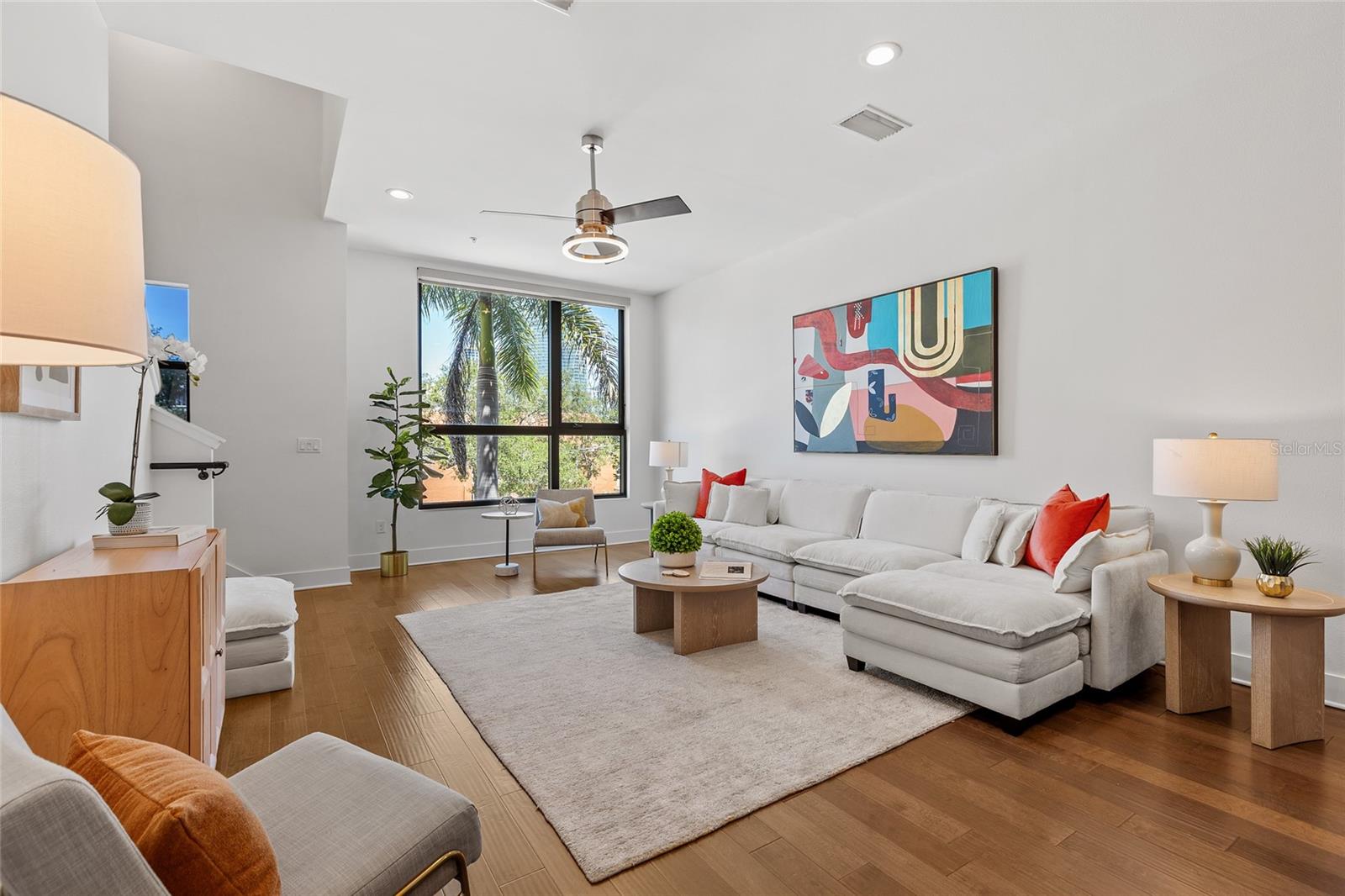 ARLINGTON & 8TH TWNHMS - Residential