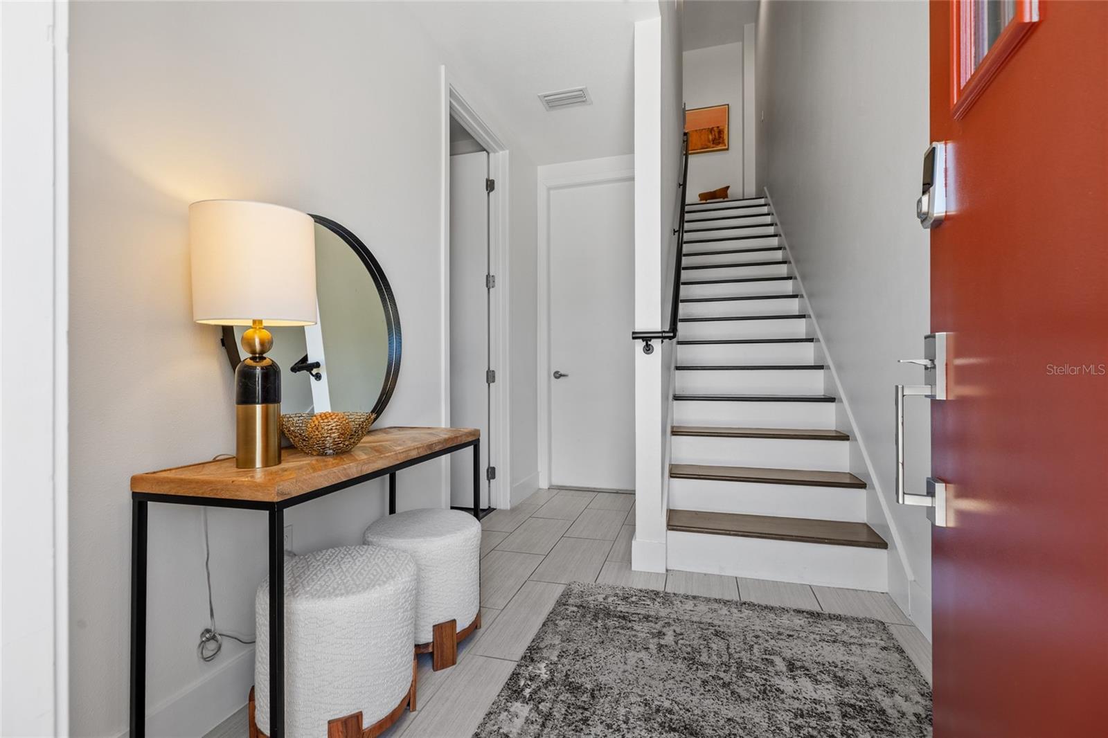 ARLINGTON & 8TH TWNHMS - Residential