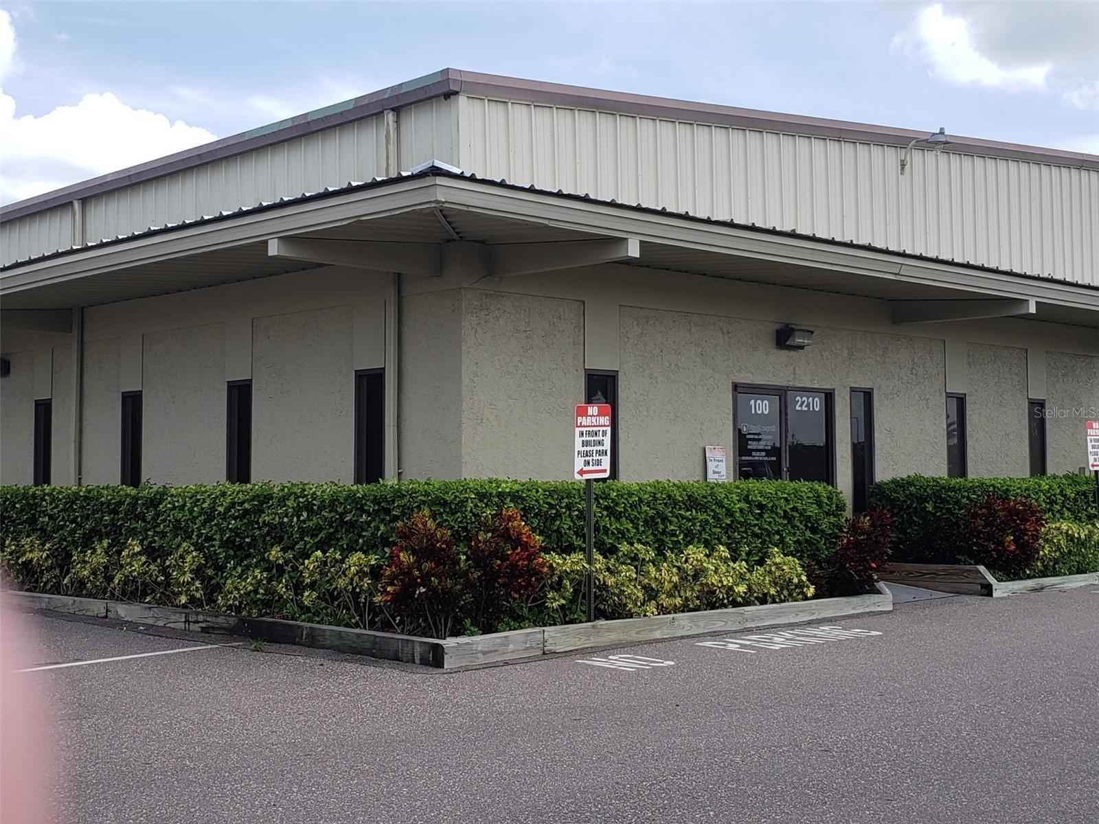 SOUTHEAST SELMON & 301 - Commercial Sale