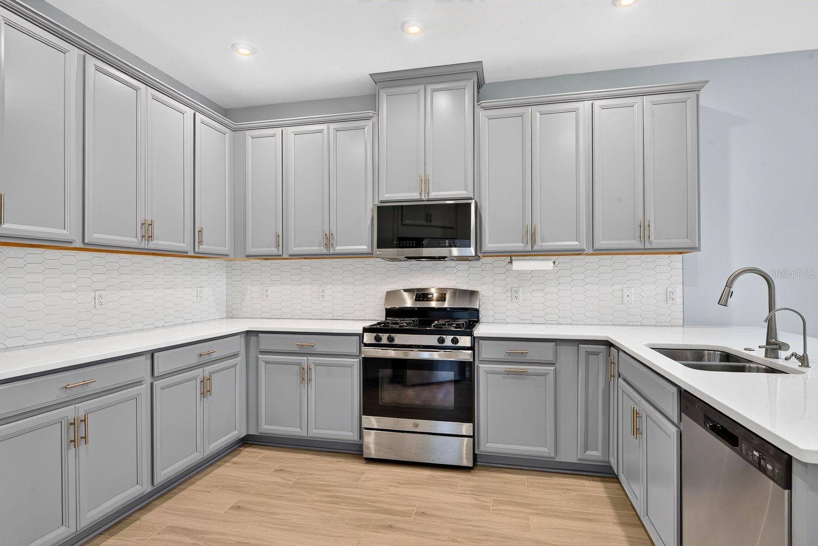 PARK EAST AT AZARIO PH I SUBPH A & B - Residential