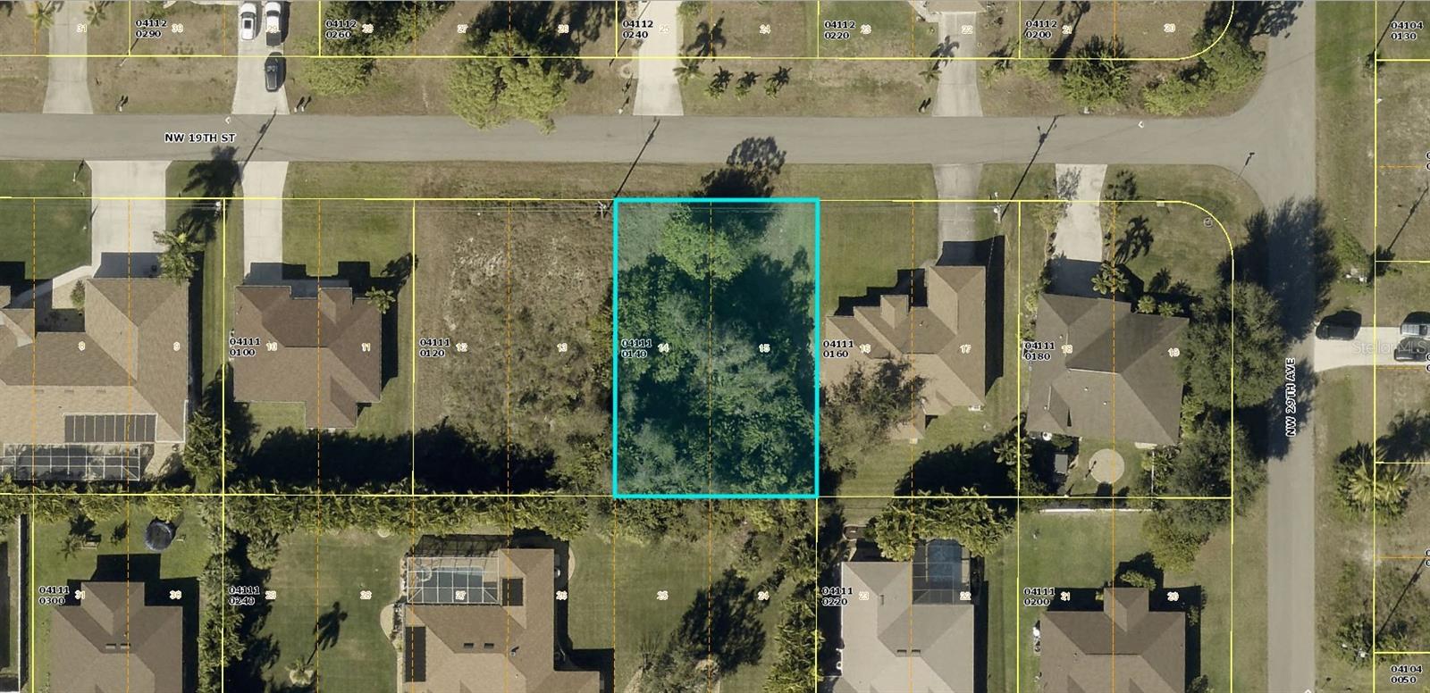 A VACANT LOT IN CAPE CORAL IN LEE COUNTY!!!