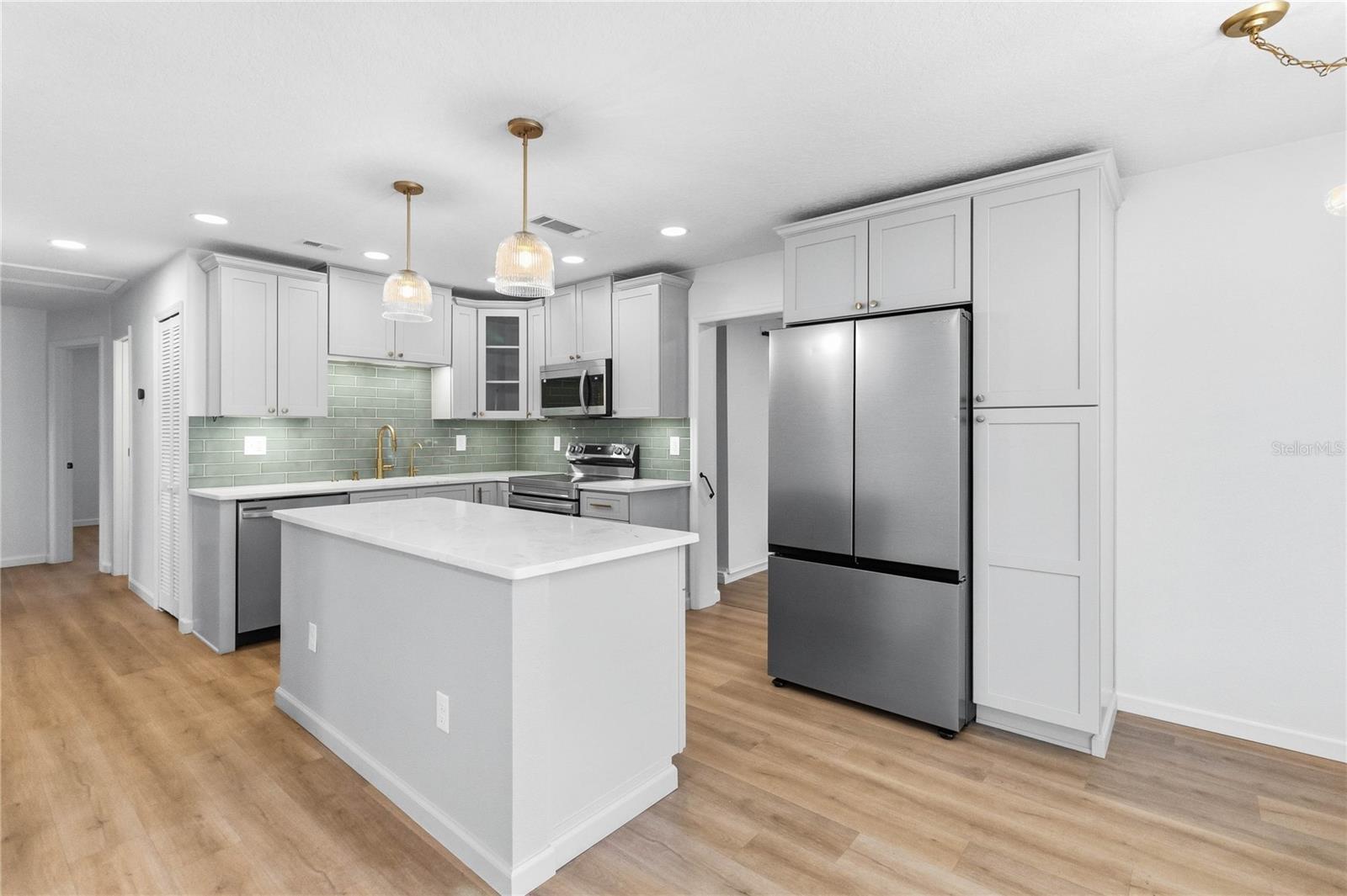SOUTH PARK SANFORD - Residential
