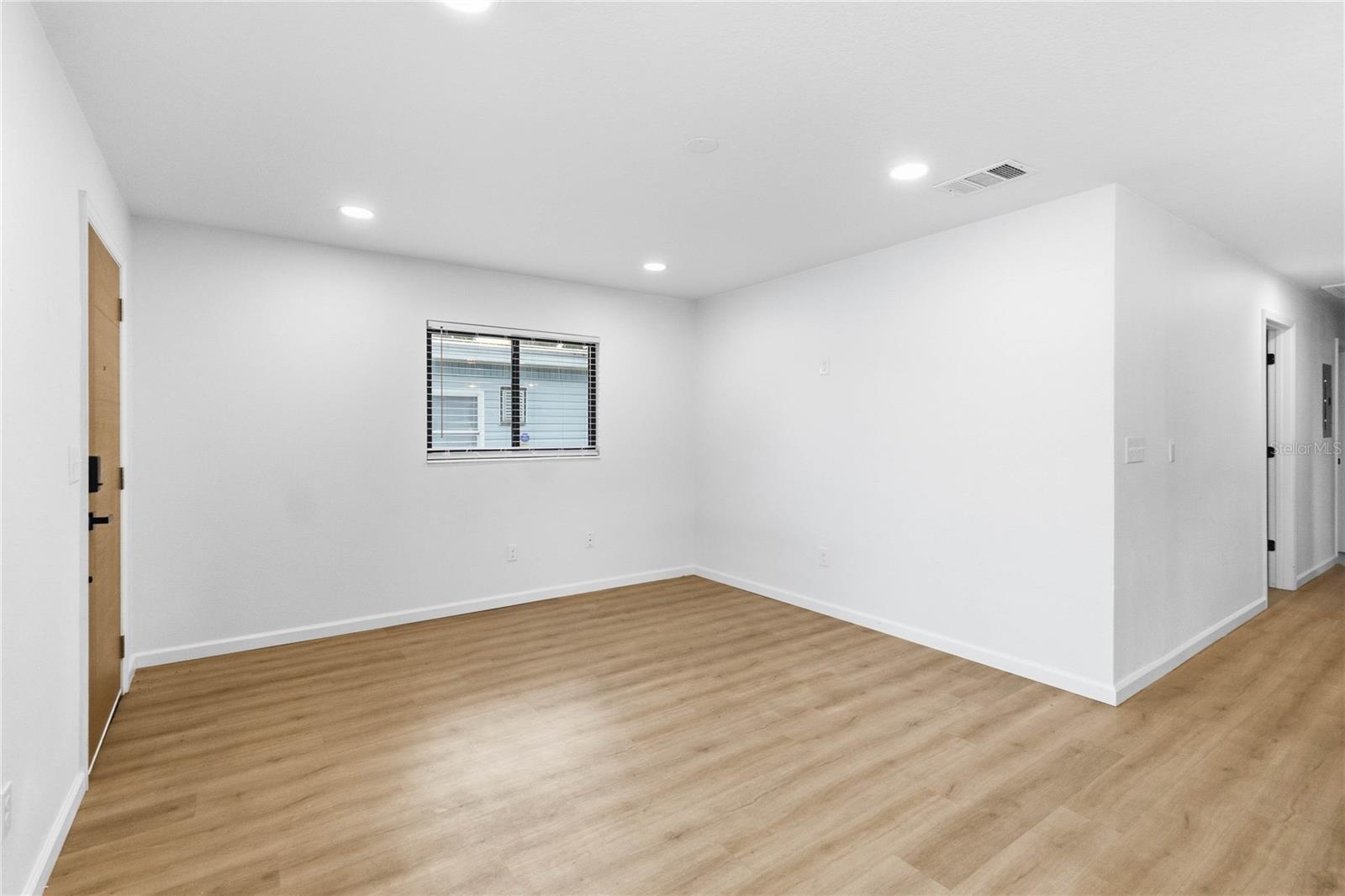 SOUTH PARK SANFORD - Residential