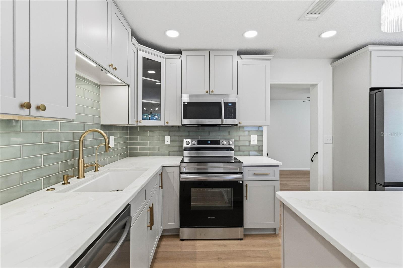 SOUTH PARK SANFORD - Residential