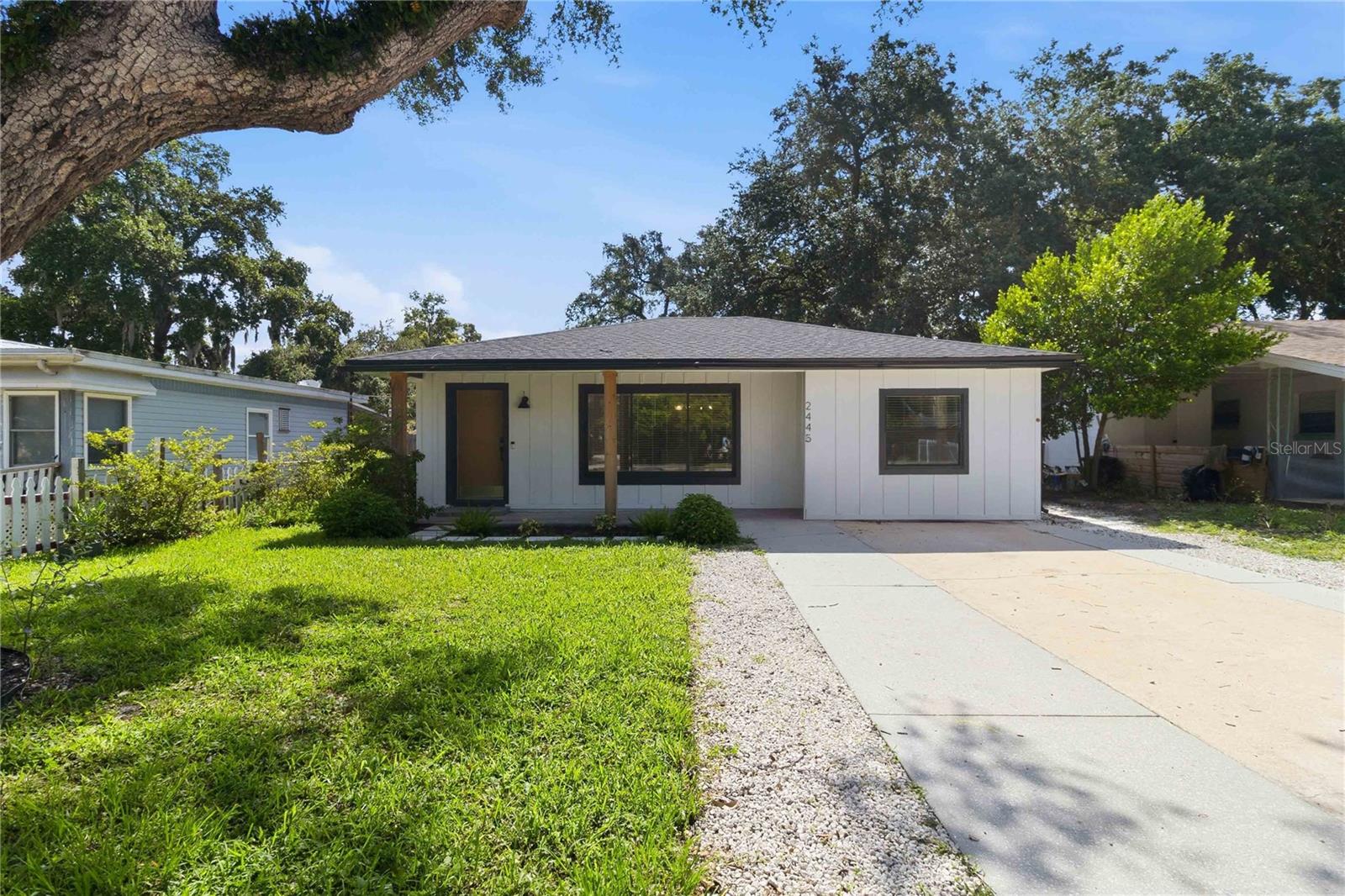 SOUTH PARK SANFORD - Residential